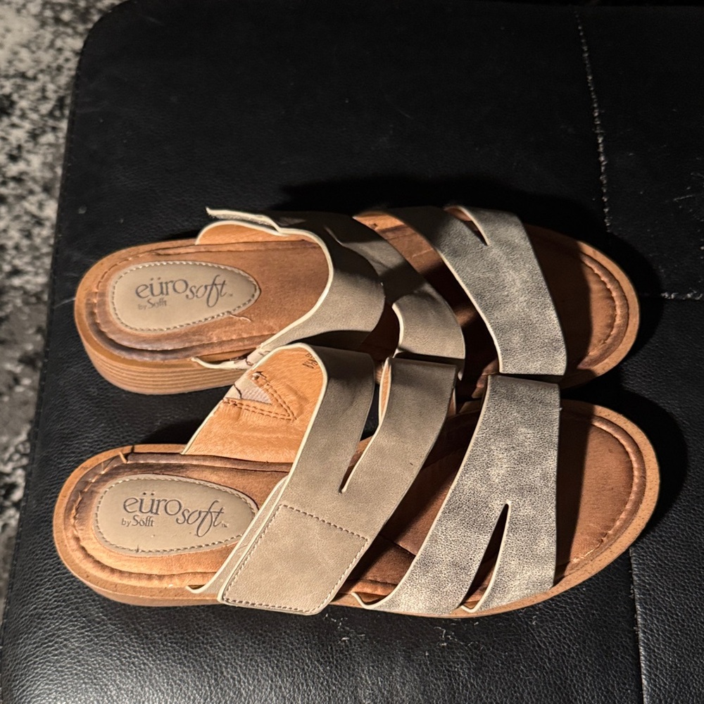 Eurosoft by Söfft Women's Beige Sandals